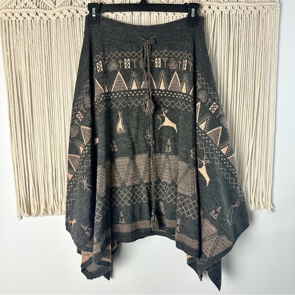 Thursday Island Wool Alpaca Blend Asymmetrical Knit Skirt Size Medium - Picture 9 of 9